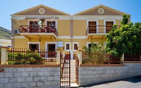 Pinotsi Rooms Village Symi